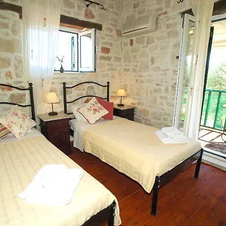 Rizolia Villas 4*